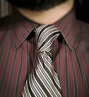 Как завязать галстук узлом Манхеттен